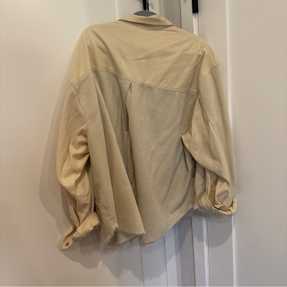 Cream Distressed Shacket - Picture 5 of 5
